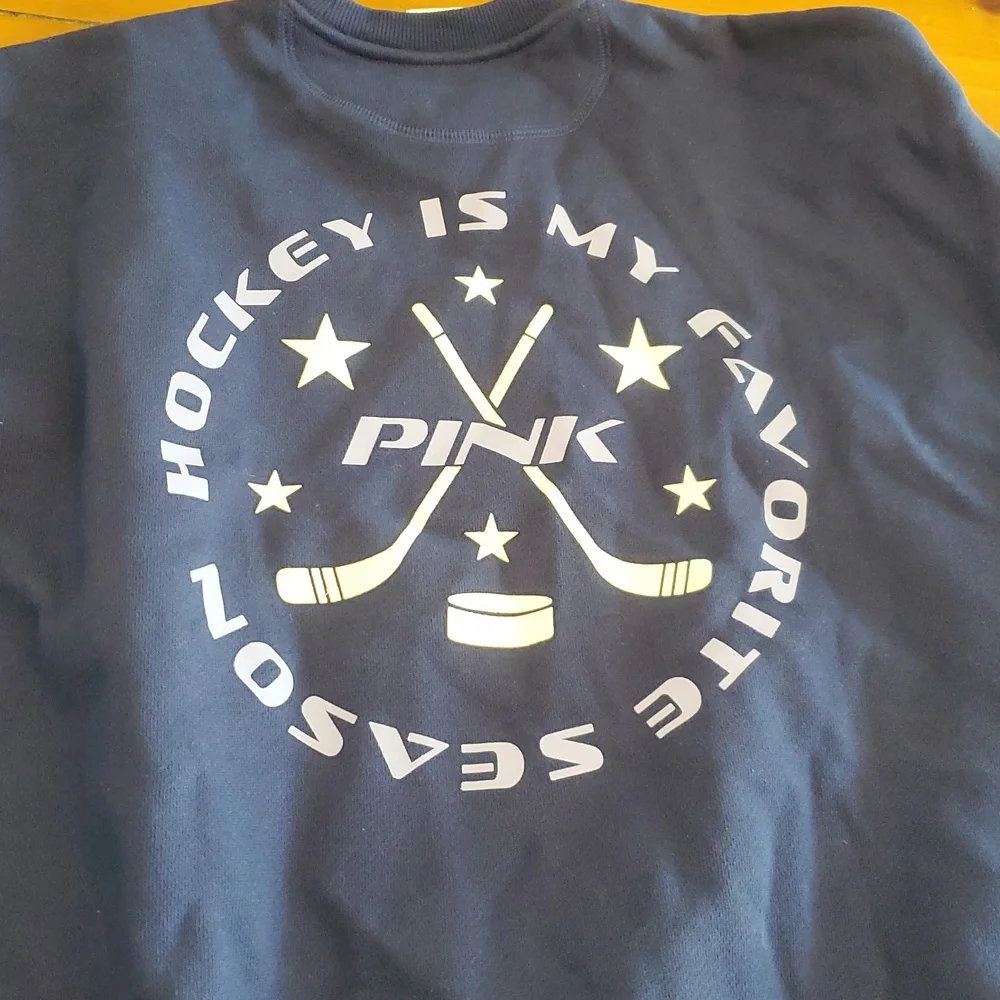 Victoria's Secret PINK crewneck Sweatshirt - Picture 7 of 8
